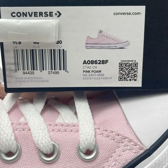Converse Men’s A08628F
CTAS OX
PINK FOAM Pink Canvas Sneakers - Picture 16 of 16